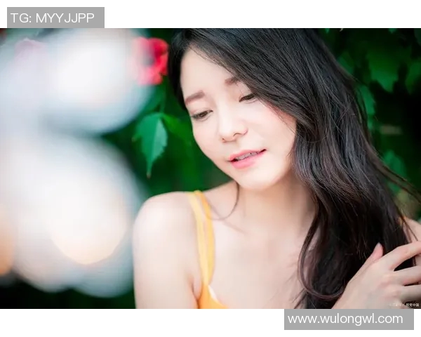 夏日热潮来袭，精选泳装搭配技巧，展现你的完美曲线与自信风采